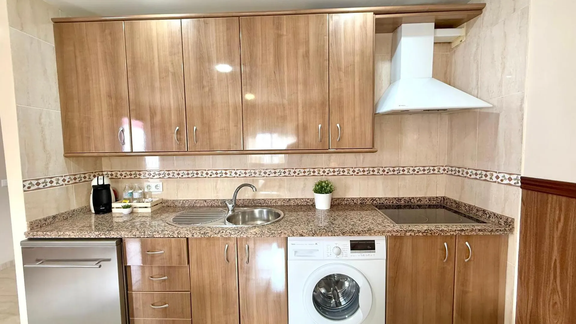 Charming Apartment Carihuela, Best Location Torremolinos