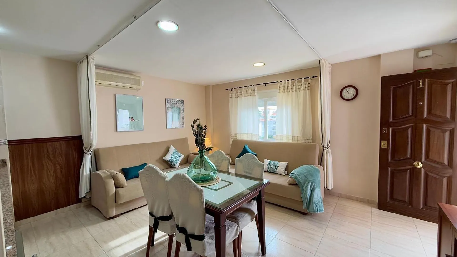 Charming Apartment Carihuela, Best Location Torremolinos