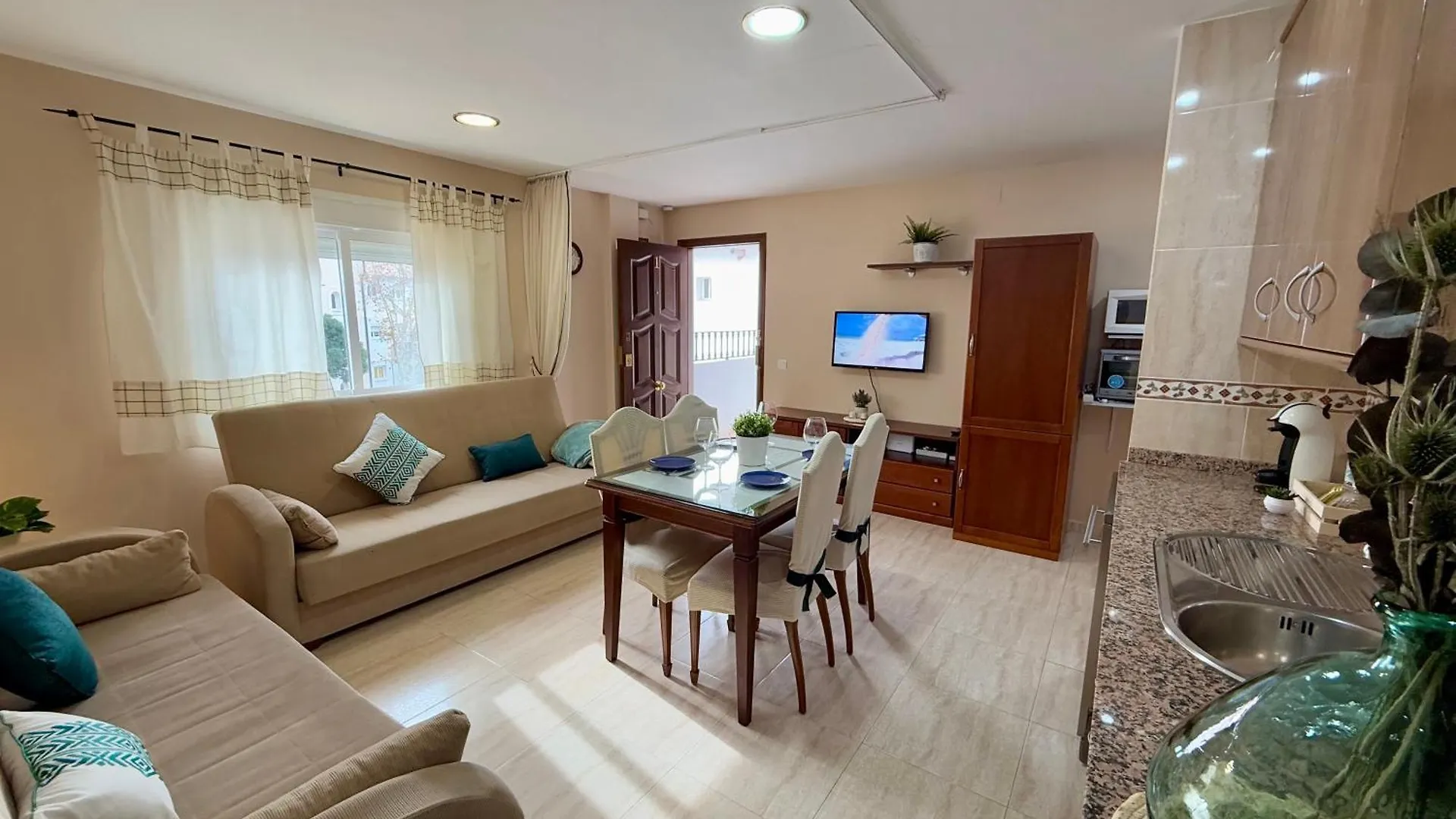 Charming Apartment Carihuela, Best Location Torremolinos Spain
