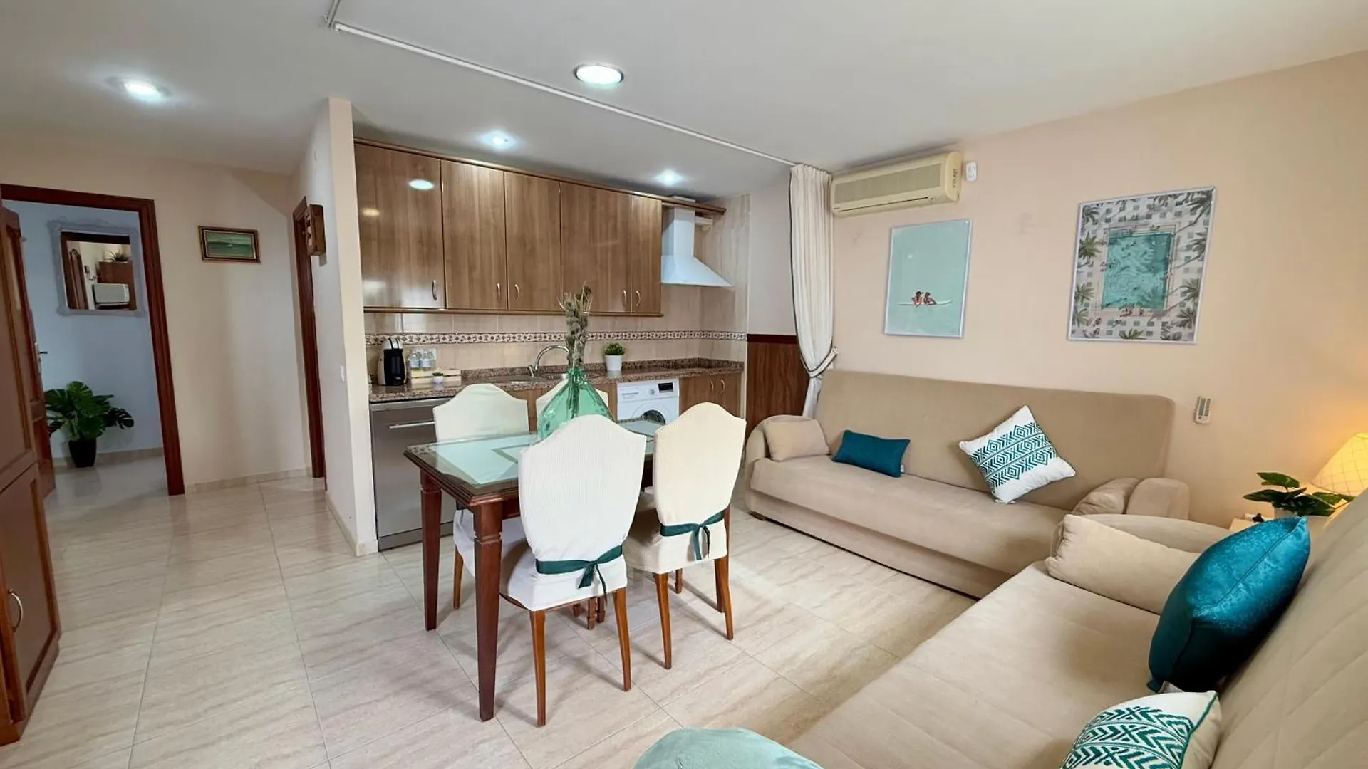 Charming Apartment Carihuela, Best Location Torremolinos